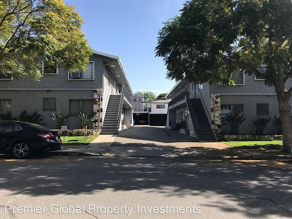 1st image of 1044 N Stanley Ave #6