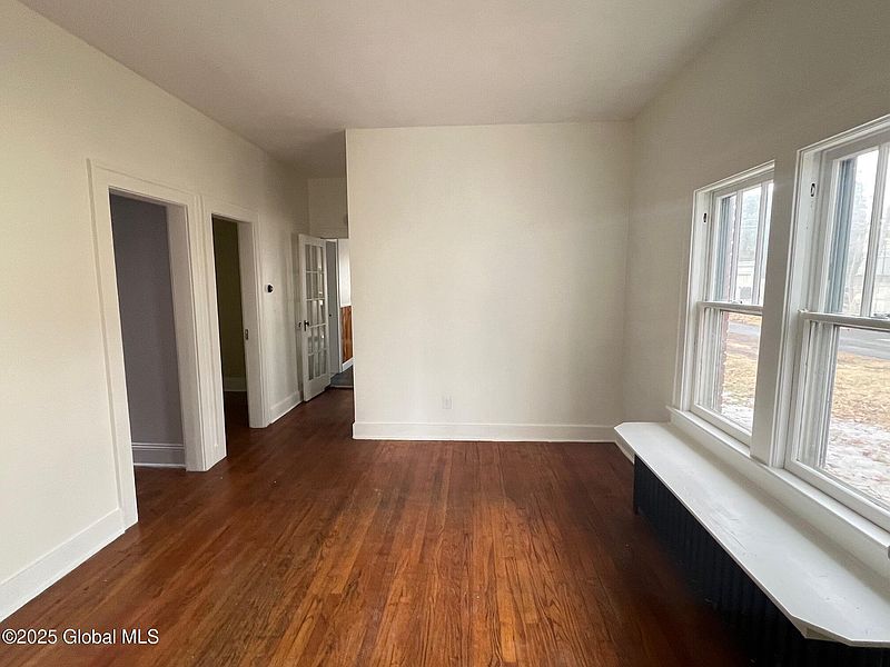 5th image of 2411 3rd Avenue