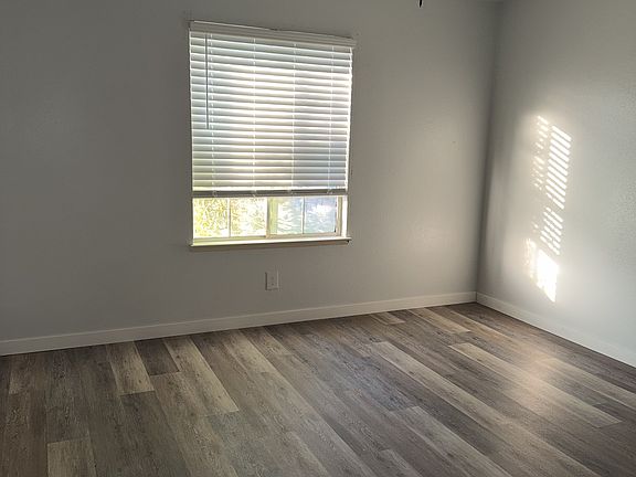 5th image of 1760 Merced Ave