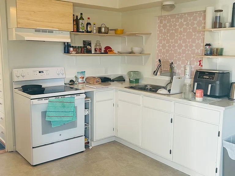 9305 N Portsmouth Ave — Photo 4