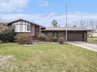 23624 River Lake Ct, Elkhart, IN 46516