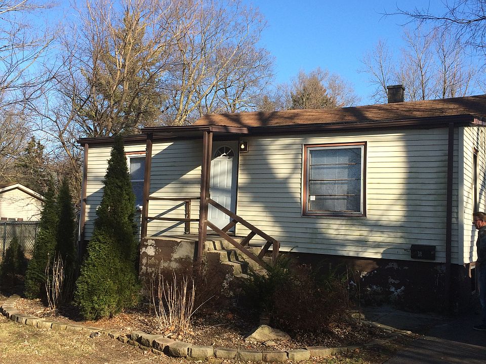 1st image of 16 Argyle Ave