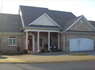 1413 Savannah Ln, Tupelo, MS 38801