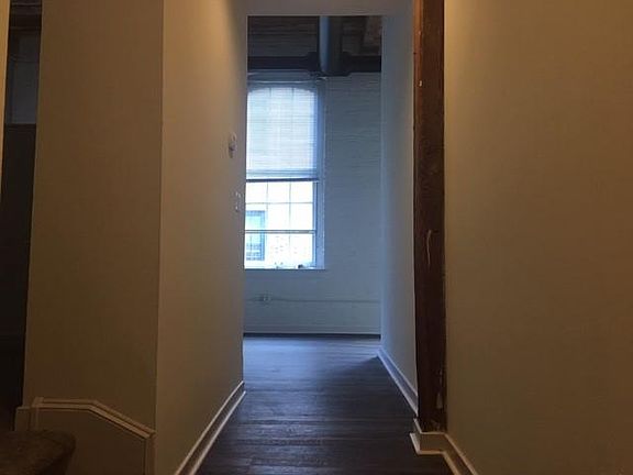 3rd image of 313 Vine St APT 402