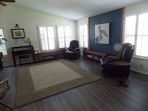 4th image of 1427 Puritan Dr