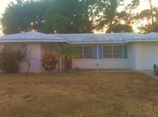 2500 11th St, Englewood, FL 34224