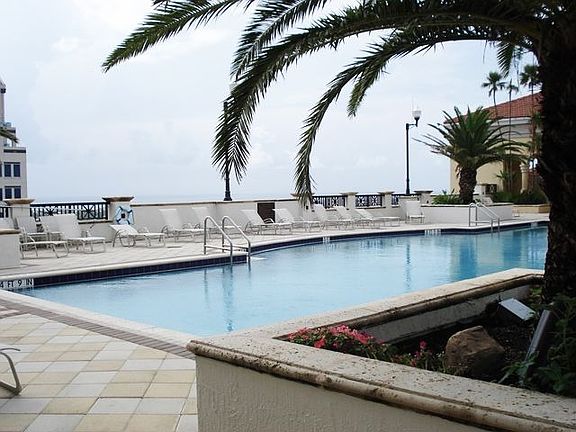 rooftop swimming pool overlooking the ocean/intracoastal
