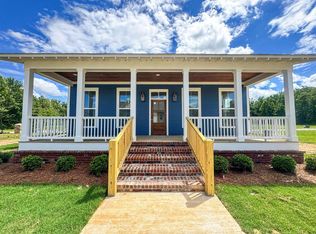 927 Octavia St, Taylor, MS 38673