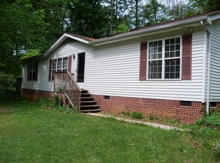 19 Apple Ln, Candler, NC 28715