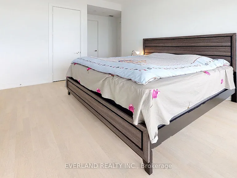 7 Grenville St #6105 — Photo 37