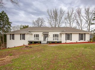 185 Saddle Lake Dr, Roswell, GA 30076