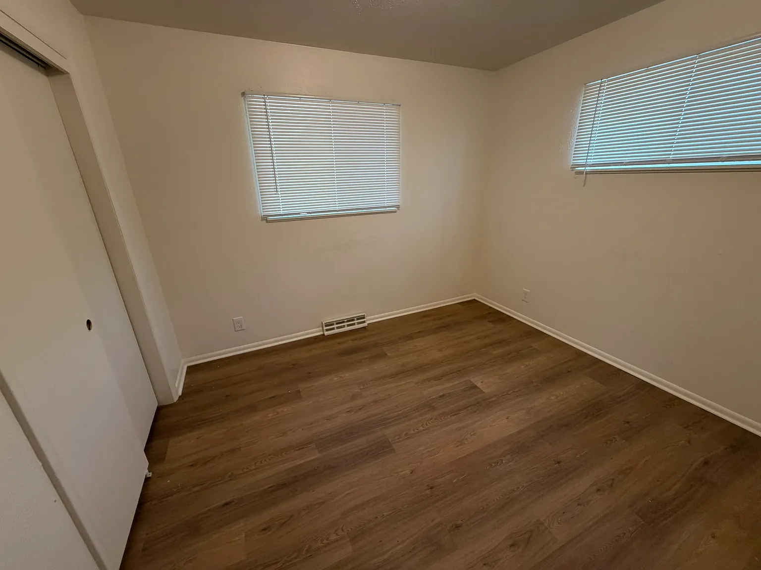 2 bed, 1.5 bath, 1702 sqft, $1,895 — Photo 4
