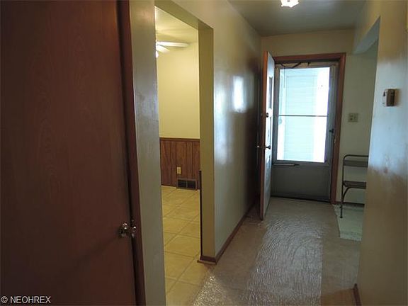 4th image of 1624 Hazelwood Dr
