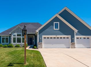9958 S 31st St, Franklin, WI 53132
