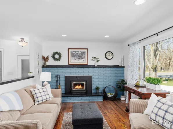 3214 Gold Dust St NE, Belmont, MI 49306