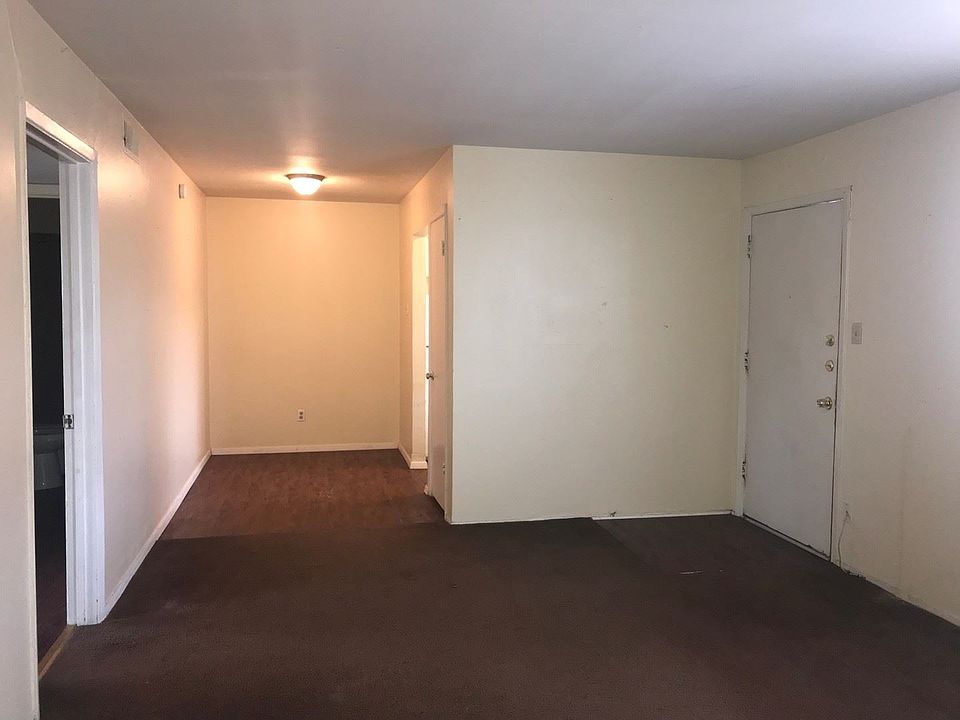 1st image of 113 Andrews APT 101