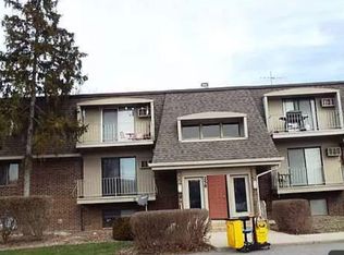 258 E Bailey Rd, Naperville, IL 60565