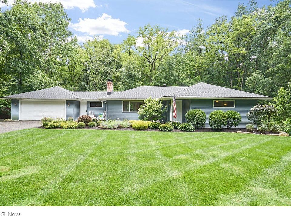 1st image of 3340 Treelawn Dr