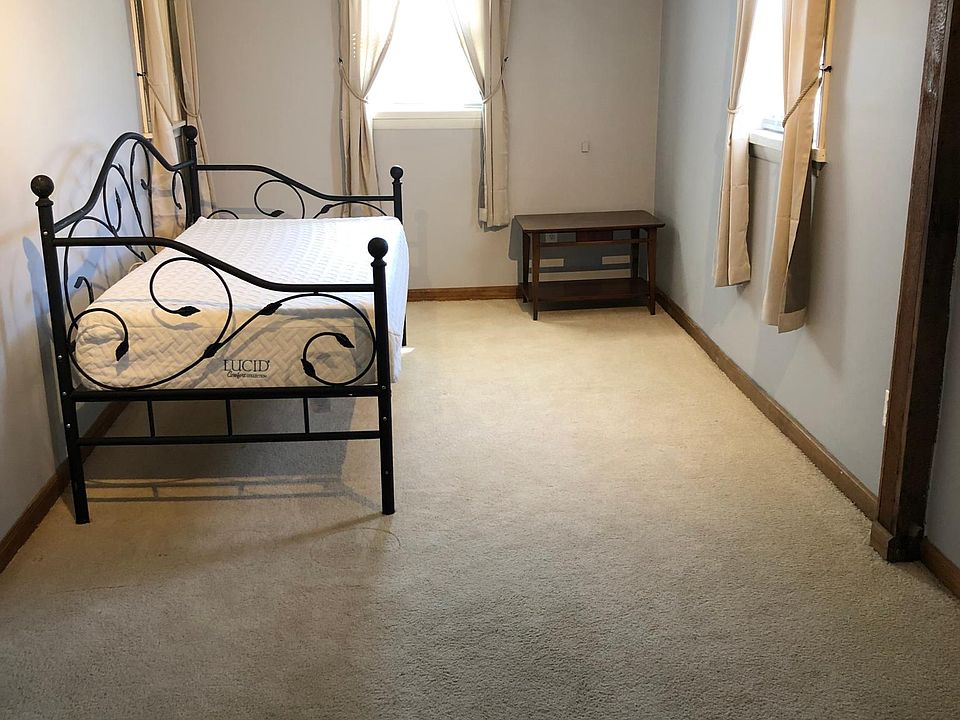 Main Living/Sleeping Space