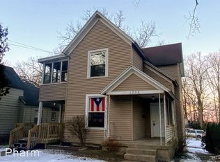 1559 Forrest Ave NE, Grand Rapids, MI 49505