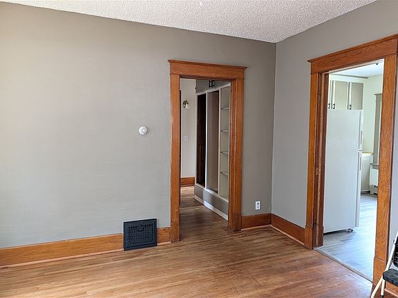 3rd image of 564 Ward Rd #1