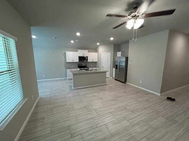 333 Lubbock Dr — Photo 10
