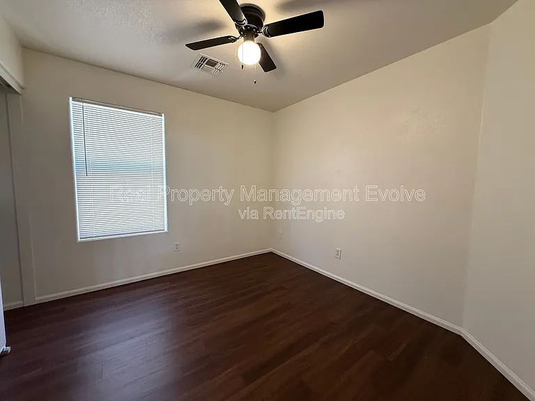 4935 W Ardmore Rd — Photo 16