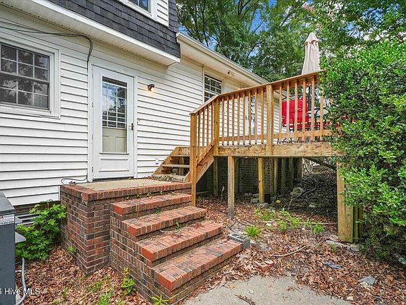 4th image of 108 Holland Hill Drive