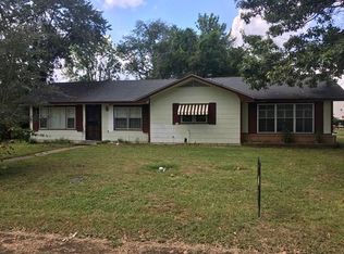 607 E McCorkle Cir, Greenville, MS 38703