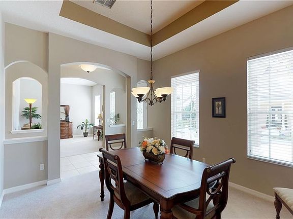 5th image of 209 Burgess Dr