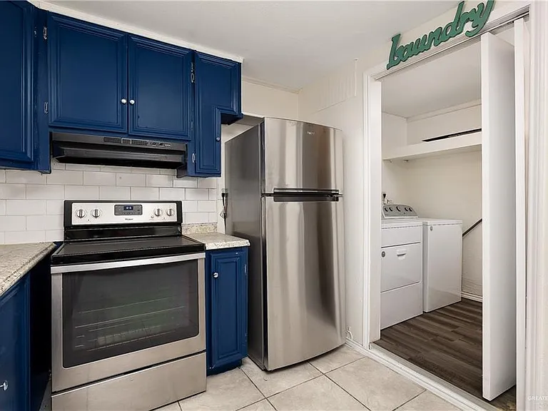 606 S Airport Dr — Photo 12