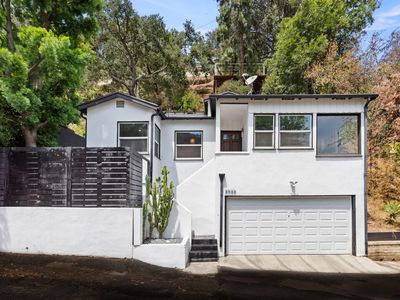 8585 Crescent Dr, Los Angeles, CA, 90046