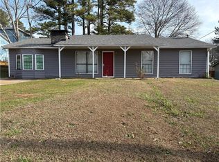 1317 Country Downs Dr, Norcross, GA 30093