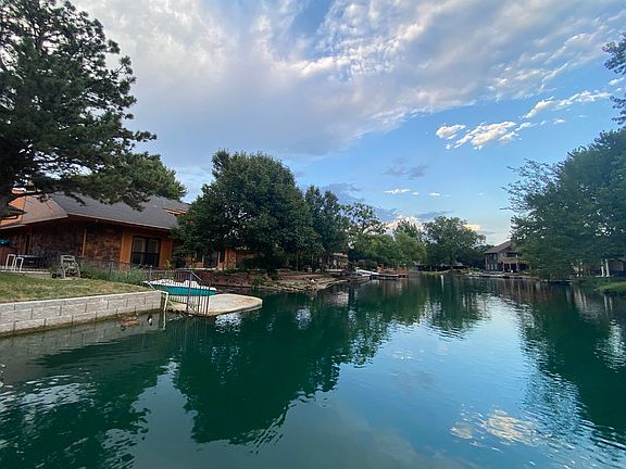 2nd image of 3513 Lakeshore Dr