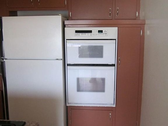5th image of 4127 W 137th St #C