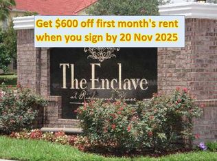 18001 Richmond Place Dr APT 422, Tampa, FL 33647