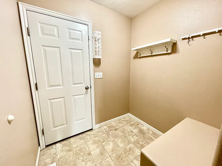 10695 S Pine Grove Way W — Photo 17