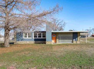 1120 N 7th St, Perry, OK 73077
