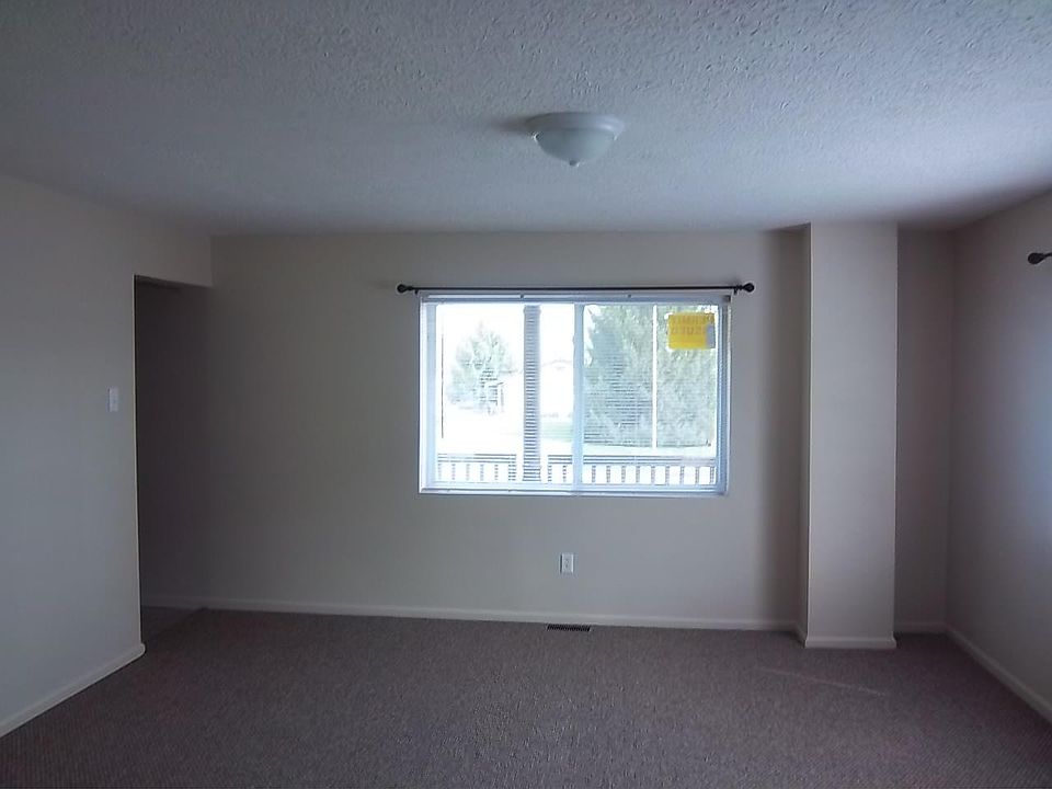 Sunny living room