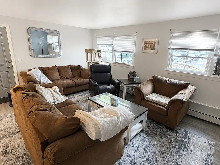 272 Davenport St #1 — Photo 3