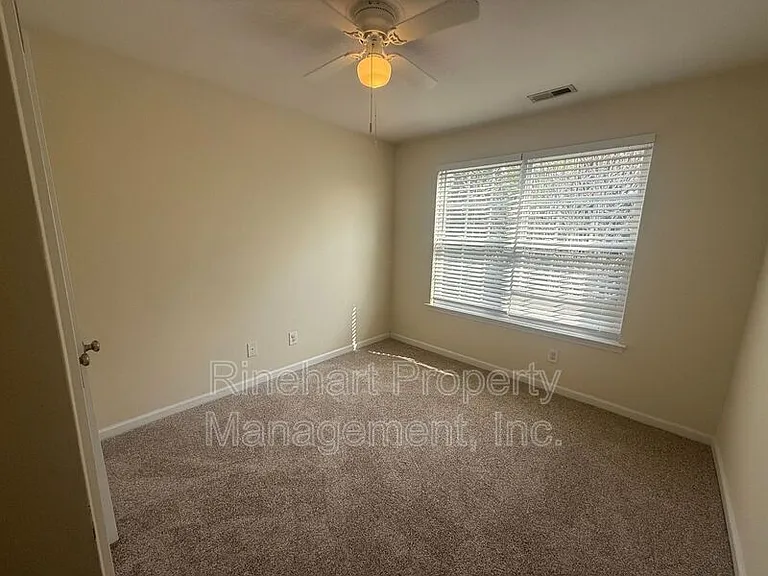 530 Bent Leaf Ct — Photo 13