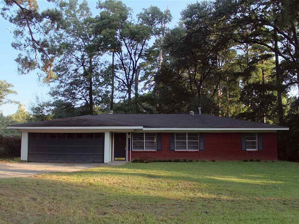 1st image of 207 E Drake Dr