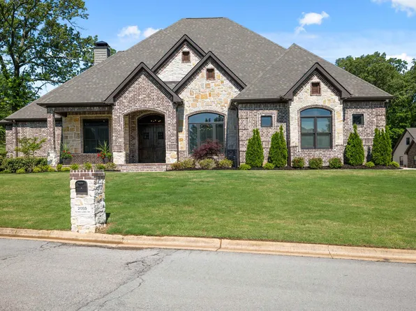 2059 Sloan Lake Dr, Jonesboro, AR 72404