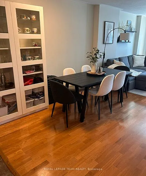 138 Somerset St W #911 — Photo 6
