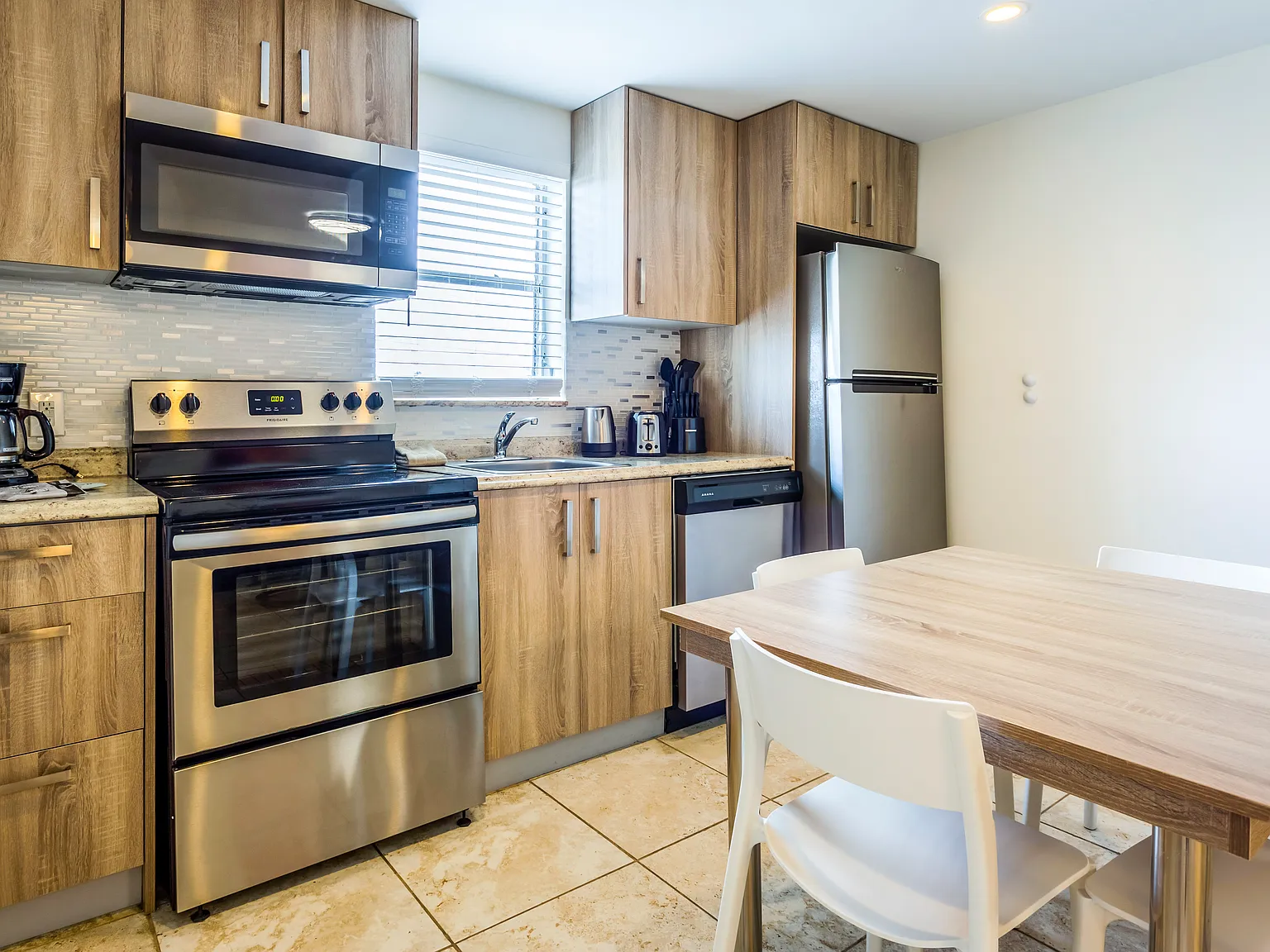1 bed, $2,350 — Photo 2