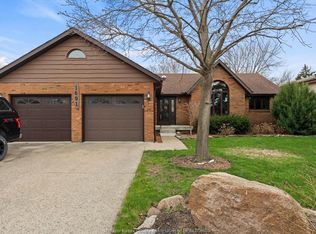1691 Maplewood Dr, Lakeshore, ON