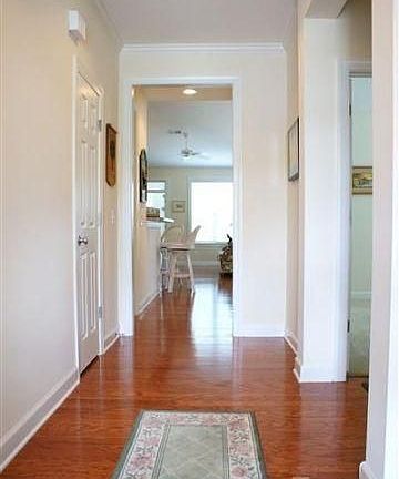 3rd image of 1121 Greensview Cir