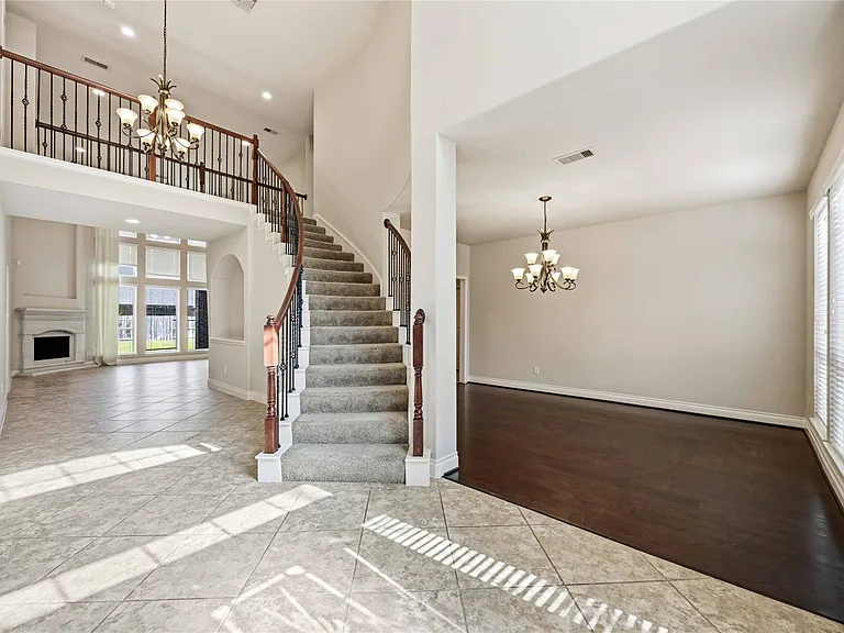 27707 Lodgemist Ct — Photo 2