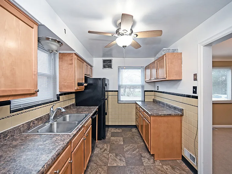 7552 Montgomery Rd #1A — Photo 11