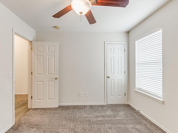 5th image of 2802 Northglenn Ln
